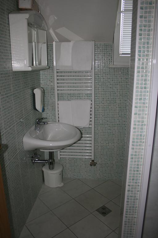 Guest House Klub Kovac Naklo Pokoj fotografie